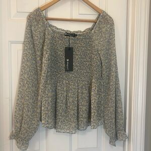 Feminine Long Sleeve Floral Top-new with tags